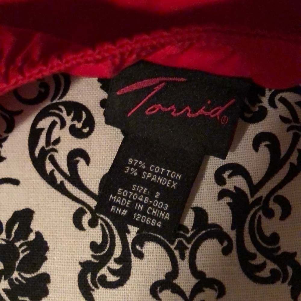 Torrid Halter Top - Picture 4 of 8